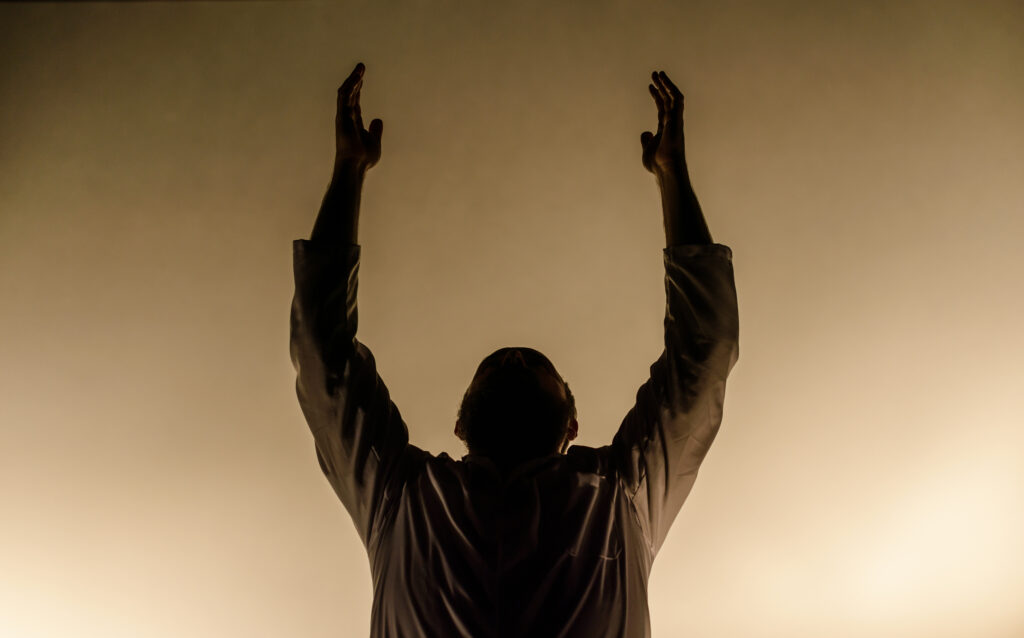 aportación del Niño de Elche a esta edición de Revista Transfiguración